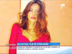 Mădălina Ghenea a atras toate privirile la festivalul de film de la Veneţia