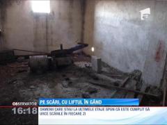 Într-un oraş din România există un bloc de opt etaje fără lift