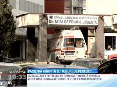 Imagini șocante! Pacientă cârpită cu tuburi de perfuzii