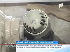 Găsită fără suflare în apartamentul îngheţat