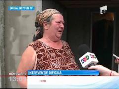 Medicii şi pompierii din Constanţa au transportat la spital o pacientă de 200 de kilograme