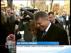 România alege, dar ce se alege de România / Victor Ponta şi Klaus Iohannis, la vot în familie