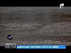 Americanii continuă lupta cu iarna