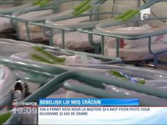 Moş Crăciun a ajuns şi la maternităţi