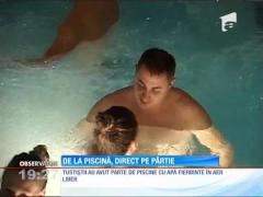 Turiştii de la Poiana Braşov s-au bălăcit o seară întreagă în piscinele termale
