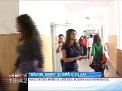 9 din 10 tineri se lasă greu duşi de acasă. Statul cu părinţii îi maturizează mai greu