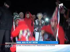 Mii de creştini ortodocşi de rit vechi au colindat şi au petrecut până la răsărit