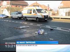 O Dacie, spulberată de un TIR