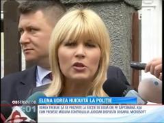 Elena Udrea, huiduită în faţa secţiei de Poliţie. "Nu mă aştept la susţinere!"