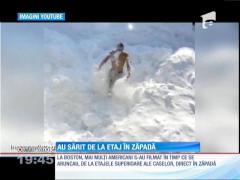 Americanii au inventat un nou sport. Saltul în goliciune