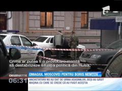 Locuitorii din Moscova depun flori şi lumânări la locul unde a fost asasinat Boris Nemţov