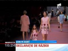 Elton John le-a declarat război celebrilor creatori de modă Dolce şi Gabbana