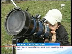 În Bucureşti, ploaia a început odată cu eclipsa parţială de soare