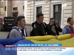 Tricolorul uriaş, cusut la Chişinău, întins în centrul Timişoarei!