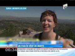 Un pian în vârf de munte