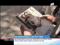 Kim Kardashian și-a botezat fiica