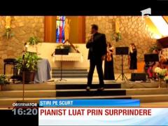 Pianist făcut să leșine de vocea unui tenor!