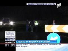 O şoferiţă sub influenţa alcoolului a plonjat cu maşina într-un şanţ