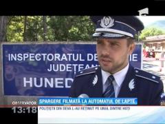 Spargere filmată la automatul de lapte