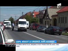 Copil născut de urgență, după ce mama lui a fost spulberată pe trecerea de pietoni!