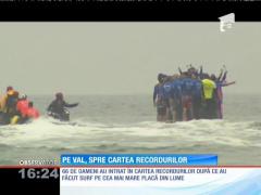 66 de pasionaţi de surf au scris istorie pe o plajă din California