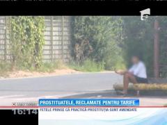 Poliţiştii din Deva au primit o reclamaţie cel puţin neobişnuită. Un bărbat a sunat să se plângă de tarifele prea mari practicate de prostituate