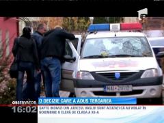 Şapte tineri din judeţul Vaslui, acuzaţi că în toamnă au violat o elevă de clasa a XII-a până a leşinat, au fost lăsaţi în libertate