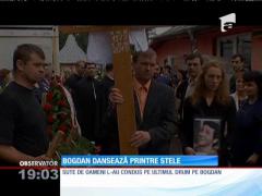 Balerinul Bogdan Nicula, condus pe ultimul drum cu lumină şi zâmbete