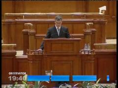Ungureanu, numit de Parlament director al SIE