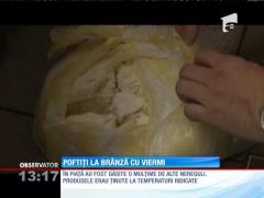 Brânză plină de viermi descoperită de inspectorii OPC într-o hală din Braşov