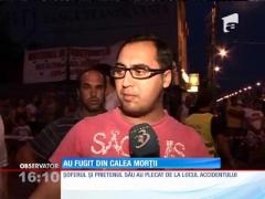 Trei bărbaţi şi un bebeluş, la un pas să fie spulberaţi de o maşină