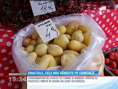 Fructele, alimentele cele mai vândute pe caniculă
