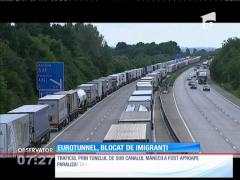 Traficul prin tunelul de sub Canalul Mânecii, paralizat din cauza imigranților