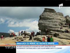 E verde la vacanţele pe vouchere plătite, atenţie, de angajatori. La stat, sunt obligatorii. La privat, negociem cu patronii