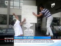 Mehedinți: Sindicaliștii de la Uzina de apă grea Romag-Prod a RAAN au reluat protestele