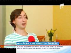Doi tineri nevăzători s-au angajat chelneri într-un restaurant-muzeu
