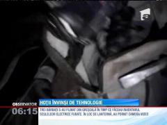 Telefonul mobil le-a jucat feste unor hoţi din Suceava şi i-a aruncat după gratii