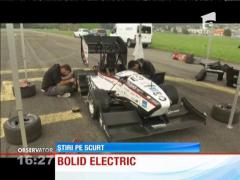 Maşină de curse alimentată cu energie electrică