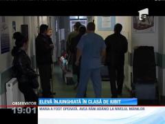 Update / Elevă înjunghiată în clasă de iubit