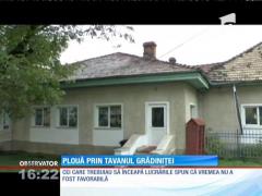 Plouă afară, plouă și în grădiniţă!