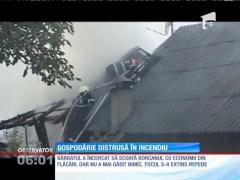 O gospodărie din Bistriţa Năsăud a fost distrusă în incediu