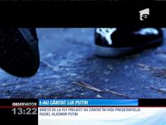 Băieţii de la Fly Project au ajuns să cânte pentru Vladimir Putin