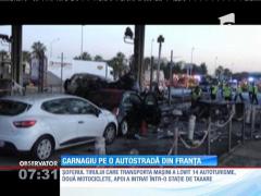 ACCIDENT GRAV provocat de un român în Franţa: O persoană a murit şi opt au fost rănite