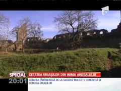 Special! Cetatea ţărănească de la Saschiz mai este denumită şi Cetatea Uriaşilor