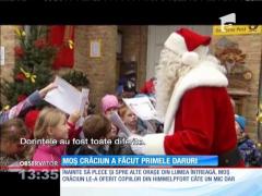Vin SĂRBĂTORILE. Moş Crăciun a făcut primele daruri
