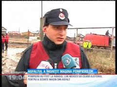 O autospecială ISU s-a răsturnat în oraşul Pantelimon