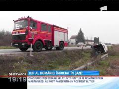 Turul României s-a încheiat în şanţ pentru cinci studenţi străini