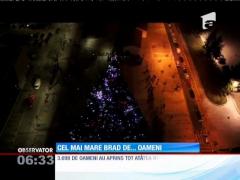 Cel mai mare brad format din oameni a intrat în Cartea Recordurilor