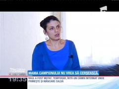 Fii Moş Crăciun pentru un campion! Mama lui Raul, micul pugilist, nu vrea să cerșească