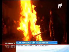 Clipe tensionate în faţa unei biserici din Timişoara